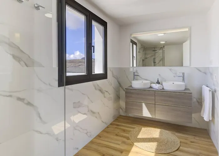 Chic Villa *